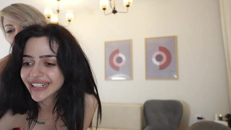 MissDaisyDiamond Extreme Horny girls with Anal Strap On 2