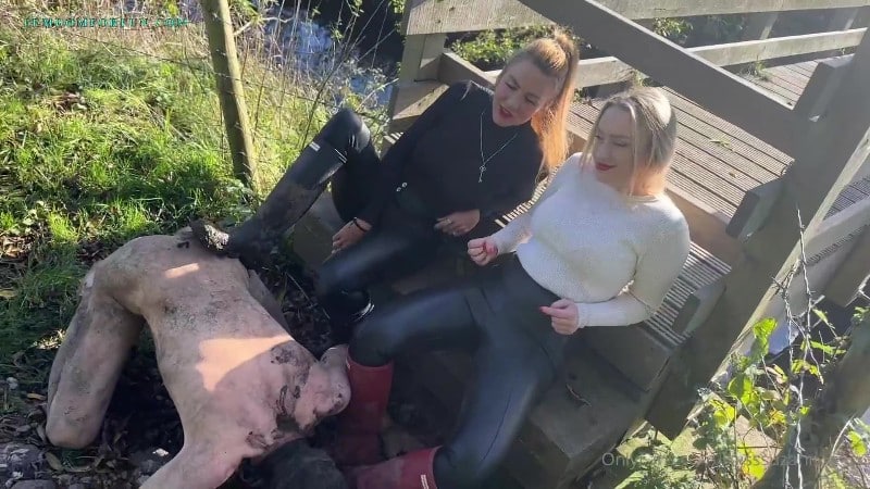 Miss Suzanna Maxwell - Merciless Muddy Boots Licking feat Miss Anna Elite 4