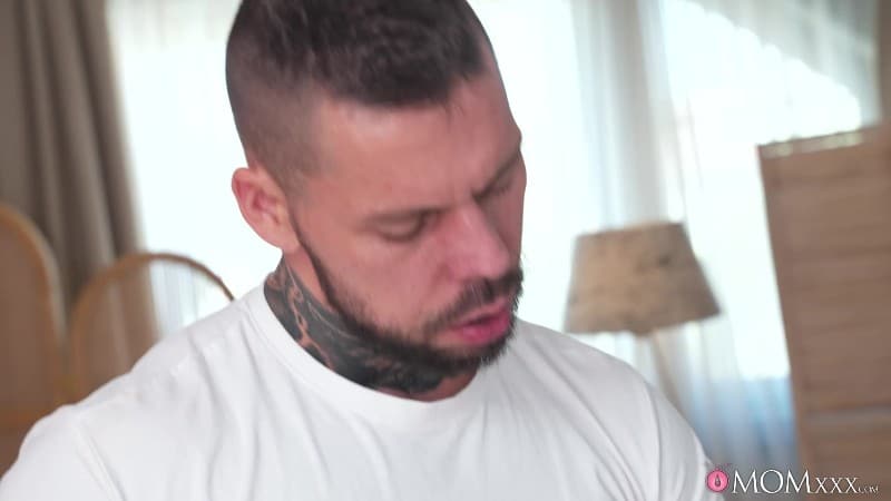 [MomXXX | SexyHub] 25/10/21 Areta Ridera - My Daughter's Boyfriend FullHD 2