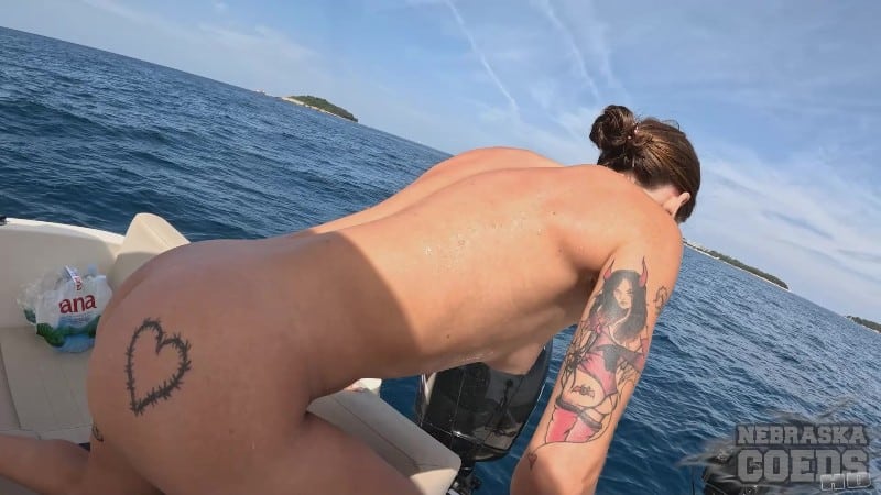 NebraskaCoeds 25/10/30 Abbie Storm aka Dora And Vanessa Klein FullHD 5