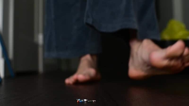 New Model German Milf Unaware Walkby Crush Mp4 35