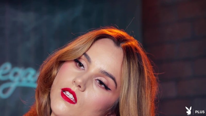 PlayboyPlus 25/10/17 Ophelia Fae 90s Knockout FullHD 4