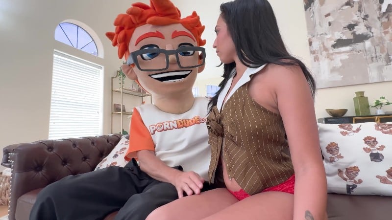 PornDudeCasting 25/10/03 Mira Luv 4k 1