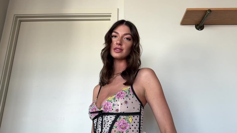 Queen Ally - SWALLOW 5