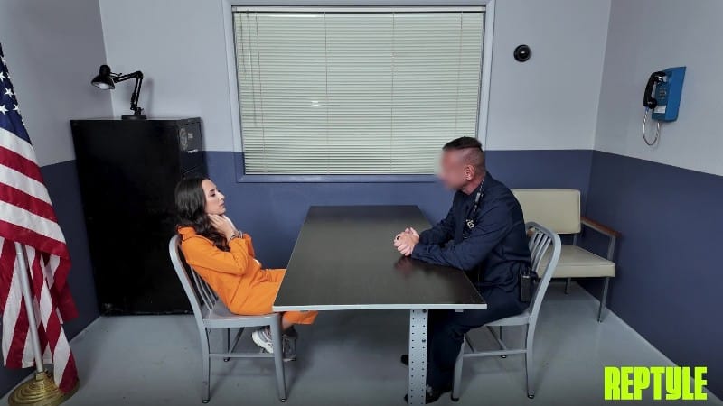 ReptyleLabs 25/10/22 Freya Von Doom Perv Officer FullHD 1