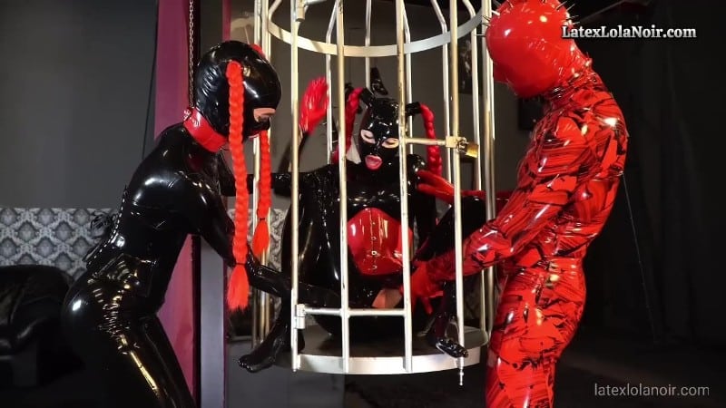Rubberdolls - Latex Lara And Lola Noir - Used In The Birdcage 5