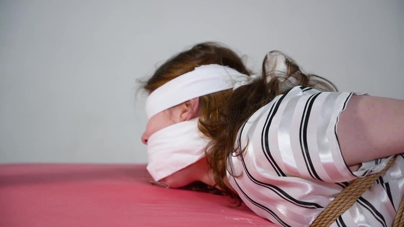 Russian girls fetish Bad luck detective fallen into bondage trap 4