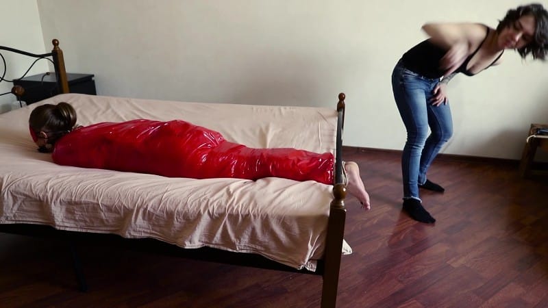 Russian girls fetish Bastinado Battle 3