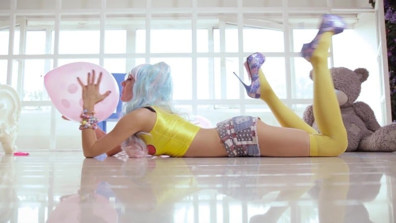 Russian girls fetish Pikachu and balloons 1