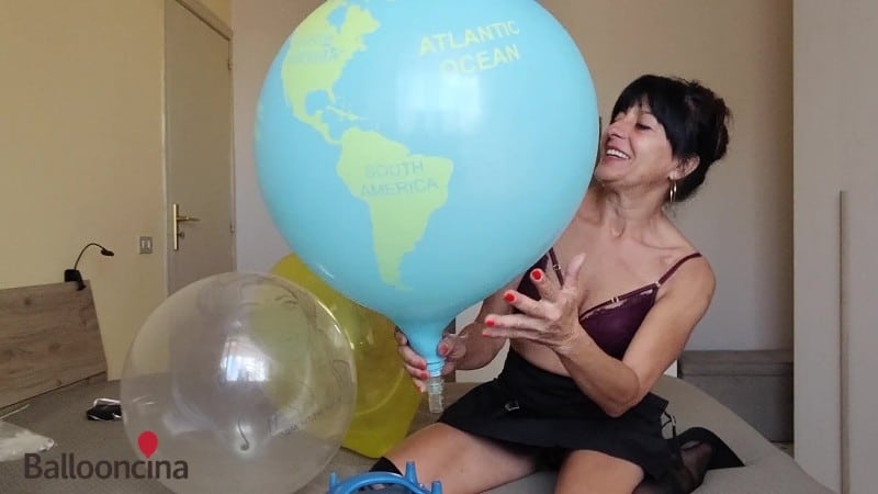 Sexy Auntie Teaching Geography 5