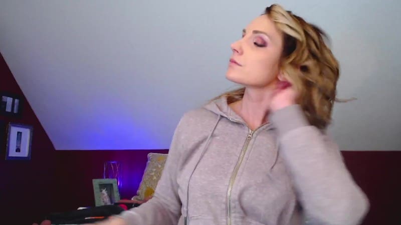 SneezeGoddess - April 2023 Sneeze Compilation 1