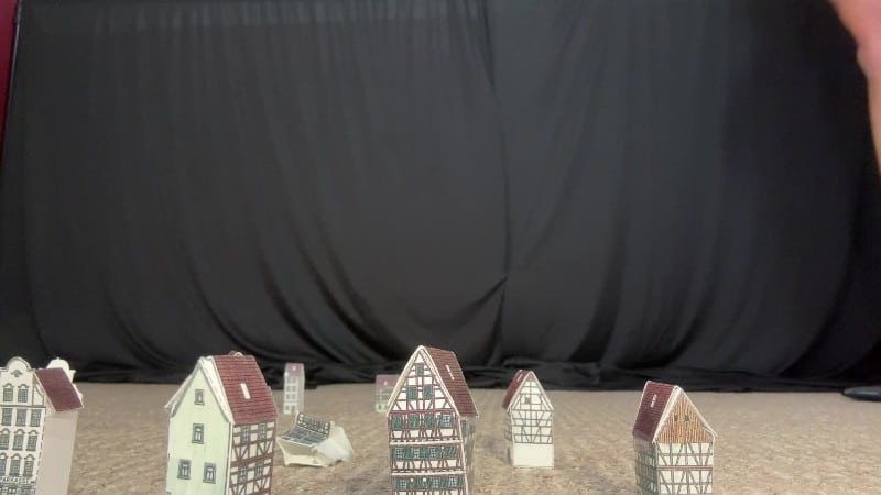 SneezeGoddess - Giantess Destroys Town and You 2