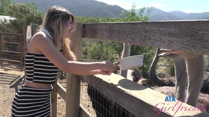 [ATKGirlfriends] Dez Hansen - Central Cali Part 1 (2025-10-10) [1080p] 5