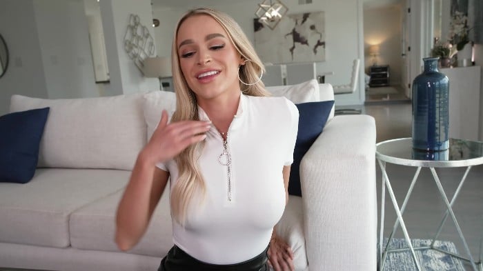 Black Lover With Big Cock Cums In Emma Hix's Pussy [2160p] 1