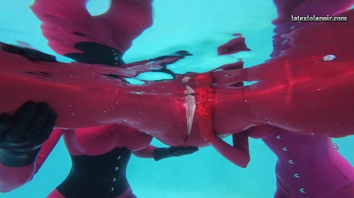 Lola Noir - Heavy Rubber Bondage In Florida - Part 2 5