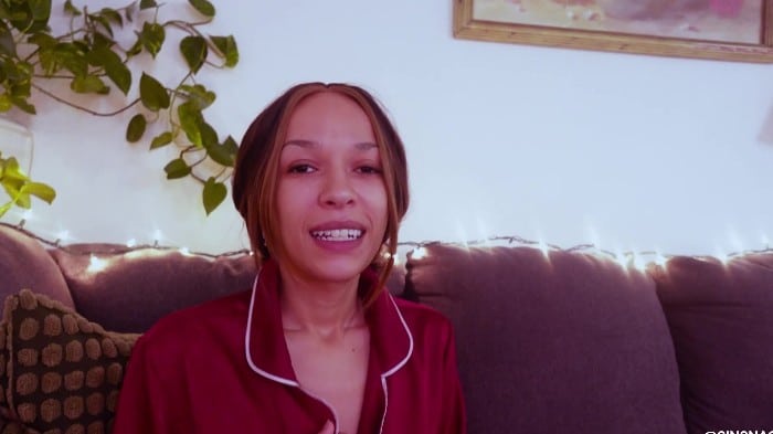 [ManyVids] Sin Snack - Impregnate Your Step-Mother 1