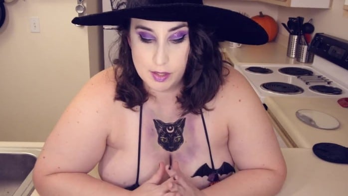 Kitty Leroux - Mommy Got Ghosted Taboo Halloween 3