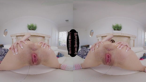 [LethalHardcoreVR] Julia James - Teen Babysitter Julia Needs A Creampie [25.10.2025] (8192x4096p / 8k) 4