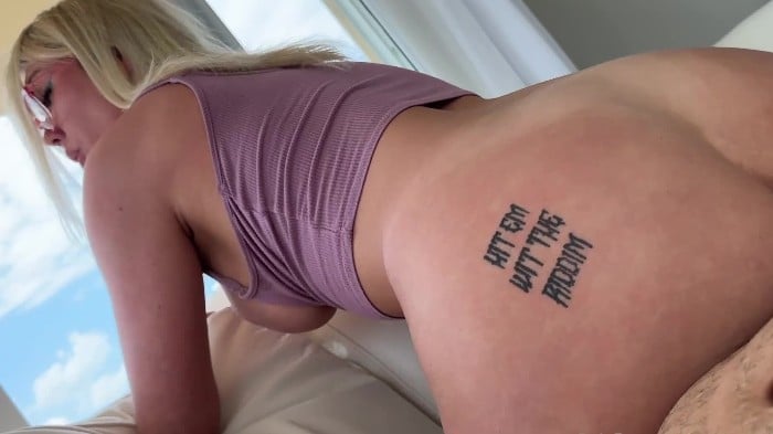 [OnlyFans/ScottStark] Madi Blaze - Big Step Sister Catches You Jerkin It (2025-10-17) [1080p] 4