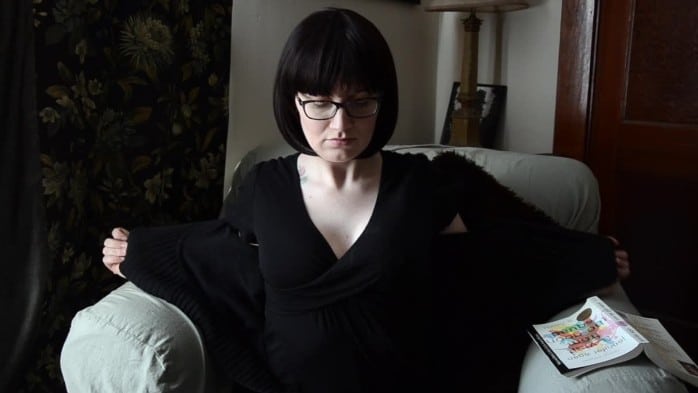 [ManyVids] Bettie Bondage - Mindcontrolling Mom (720p) 14