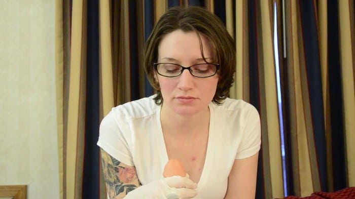 [ManyVids] Bettie Bondage - Milked By Dr Mom (1080p) 2