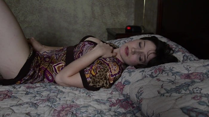 [ManyVids] Bettie Bondage - Happy Anniversary, Mom (1080p) 4