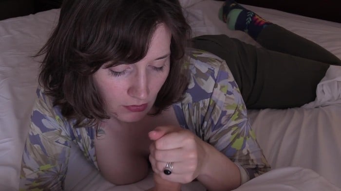 [ManyVids] Bettie Bondage - Mom Teaches Your Wife How To Suck (1080p) 5