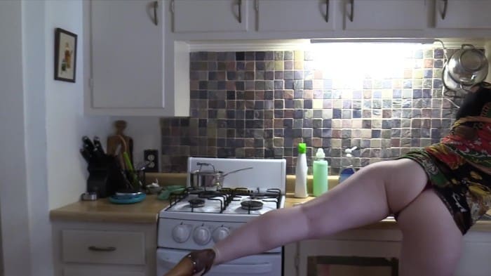 [ManyVids] Bettie Bondage - Dinner Date With Daddy (1080p) 6