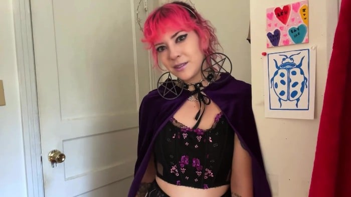 [ManyVids] Night-Of-Halloween-Whorrors. 1