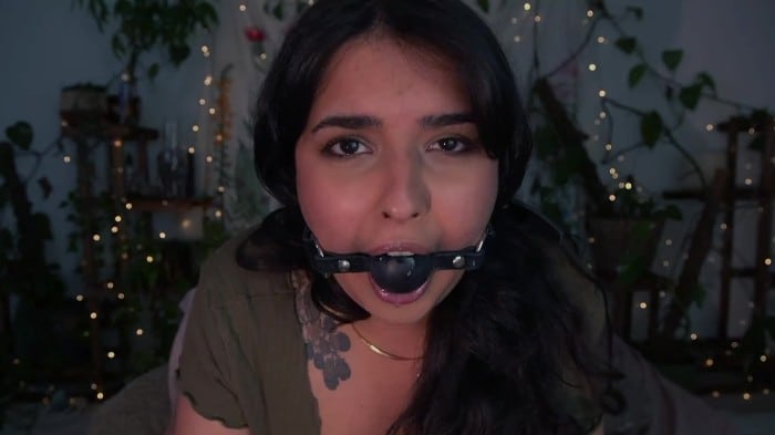 Mayapetite Stupid-Slut-Talks-Through-Ballgag 2