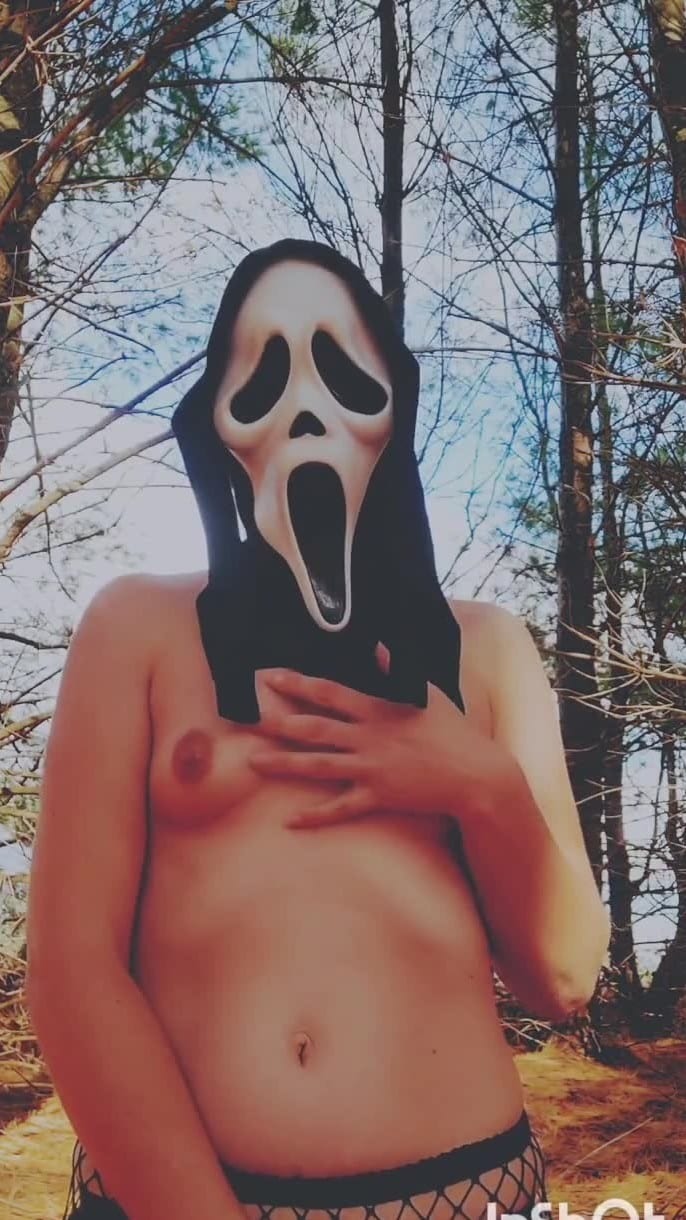 Milf In Scream Mask Plays Outside 1