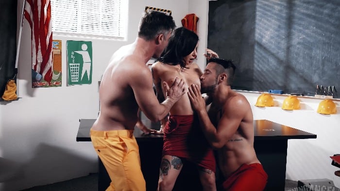 Burningangel 20.11.12 Joanna Angel Backseat Driving School Part 4 2160p -Narcos 1