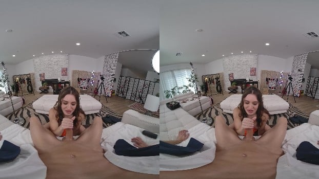 [RealJamVR.Com] Realjamcasting: Ella Reese [30.09.2025] (8192x4096p / 8k) 1