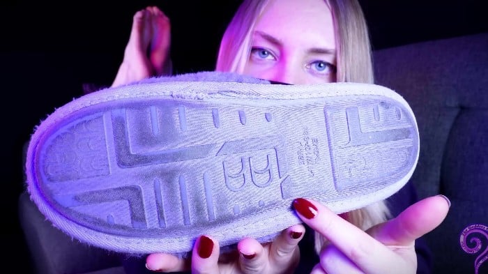 The Goddess Clue - Well Worn Slippers Drenched In Sweet Goddess Scent [2160p] 3