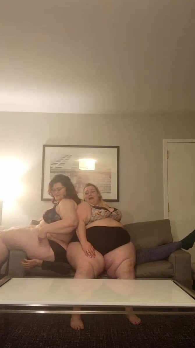 [OnlyFans] Ssbbw Vivienne Rose (@theviviennerose) 1