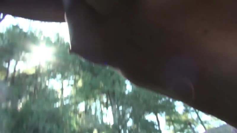 Alexandra-Wett - Publik -Voll erwischt beim Nacktgraben 5