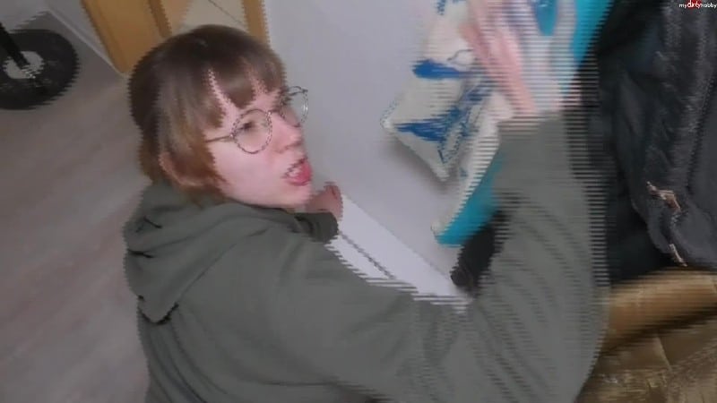 Anne-Eden - Mein erster Minijob - Ein Quickie geht noch 3