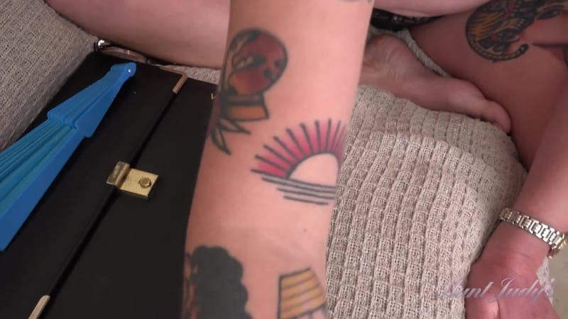 AuntJudys 25/11/03 Kitty Dickens FullHD 4