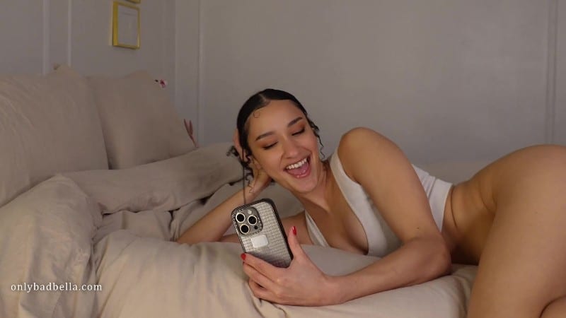 Bad Bella - Facetime Cuckold 5