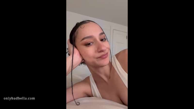 Bad Bella - Facetime Cuckold 1