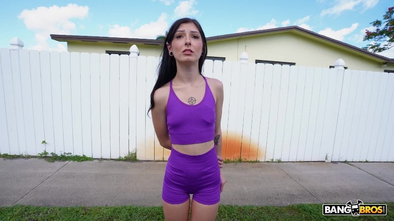 [BangBus | BangBros] 25/11/12 Kiki Mink 4k 1