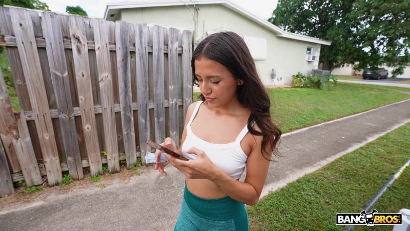 [BangBus | BangBros] 25/11/19 Amira Mae FullHD 1