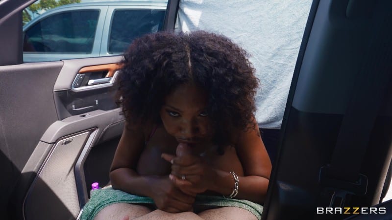 [BrazzersExxtra | Brazzers] 25/11/18 Tia Maria Beach Bums 4k/1080 10