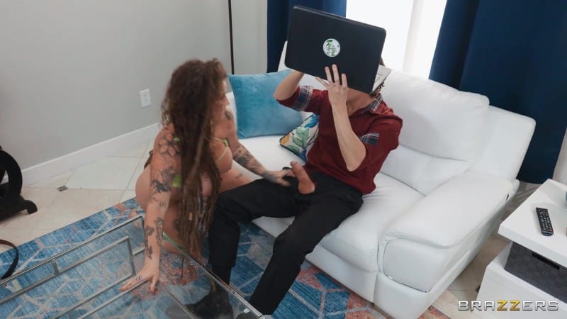 [BrazzersExxtra | Brazzers] 25/11/19 Indica Flower Only Spit Roasting Will Satisfy Her FullHD 1