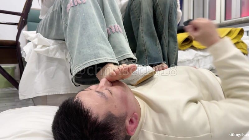 Chinese Queen Training 3091 4