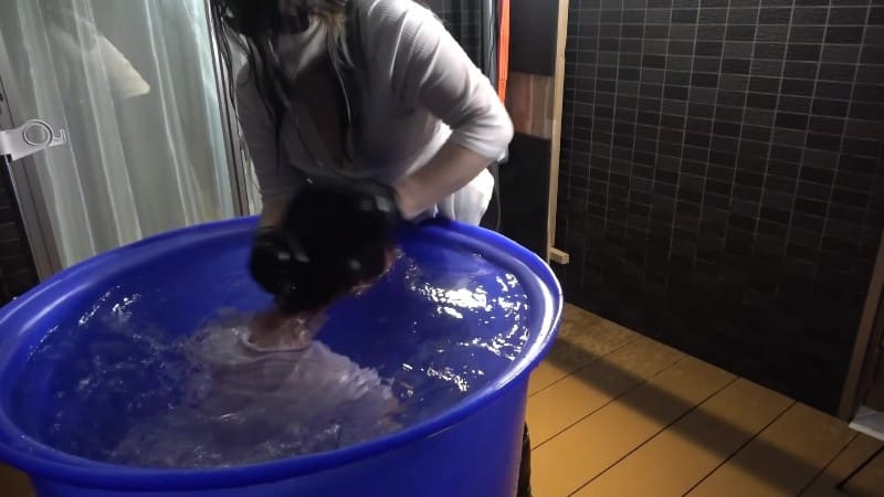 Cruel JP Woman Cruel Discipline Underwater 4