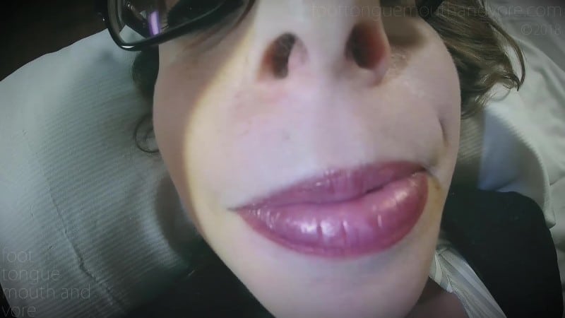 Diente Fuer Einer Geschaeftsfrau Als Essen Served To A Business Woman As Food 2