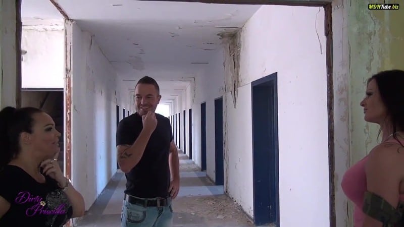 Dirty-Priscilla - Erwischt - Lost Places-Grusel Kaserne 2