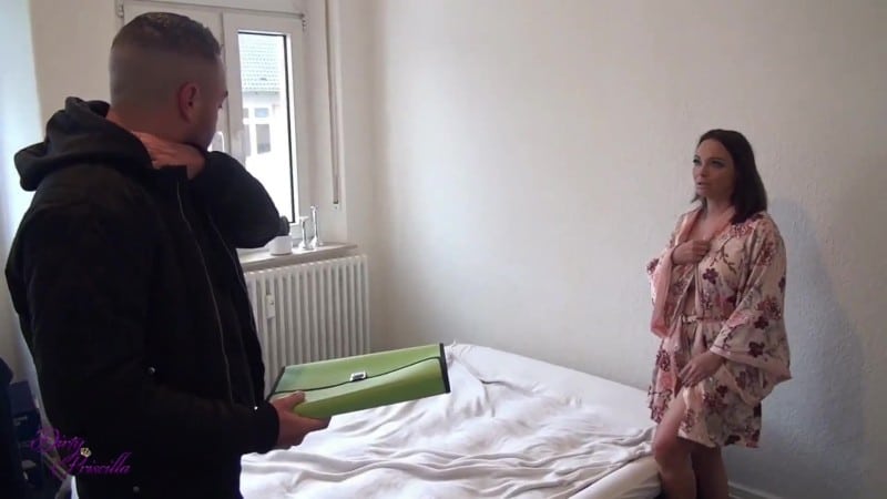 Dirty-Priscilla - Hartz IV Alte - Raeumungsklage - Was Nun Teil 1 3