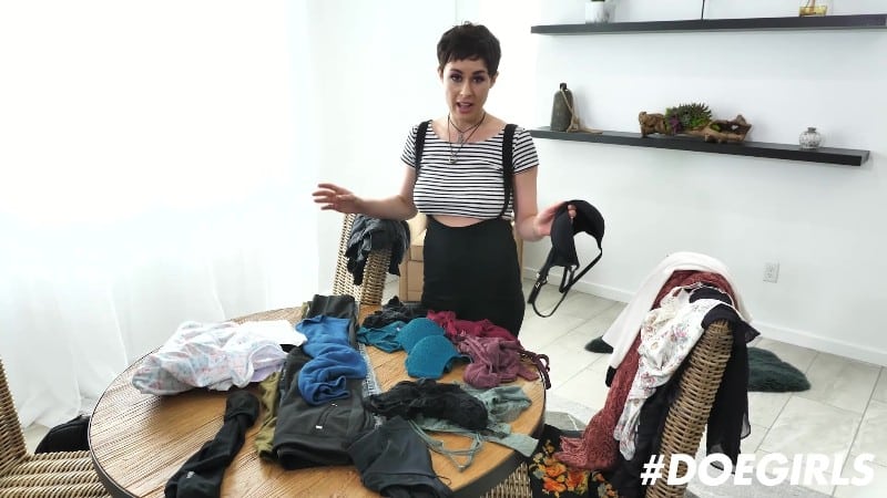 DoeGirls 21 06 26 Olive Glass FullHD 1